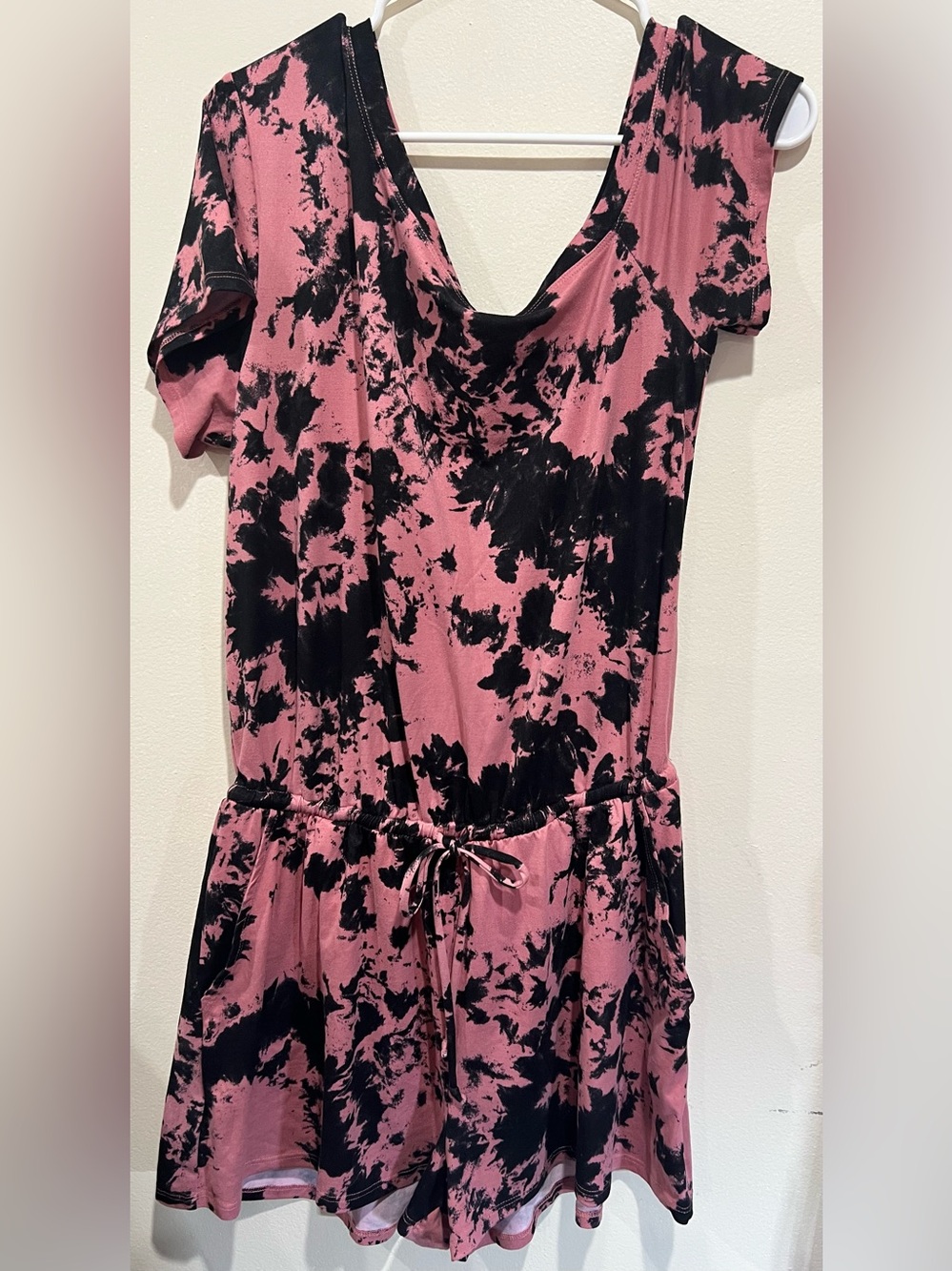Pixie Lane Pink and Black Tie-Dye jumper Size LARGE